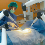 Telechirurgia Roma-Pechino, medico opera a 8.000 chilometri di distanza: il nuovo confine della chirurgia robotica